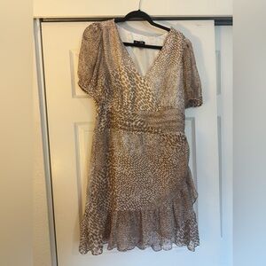 Express Womens’ brown animal print blouse with ruffle sleeves size L